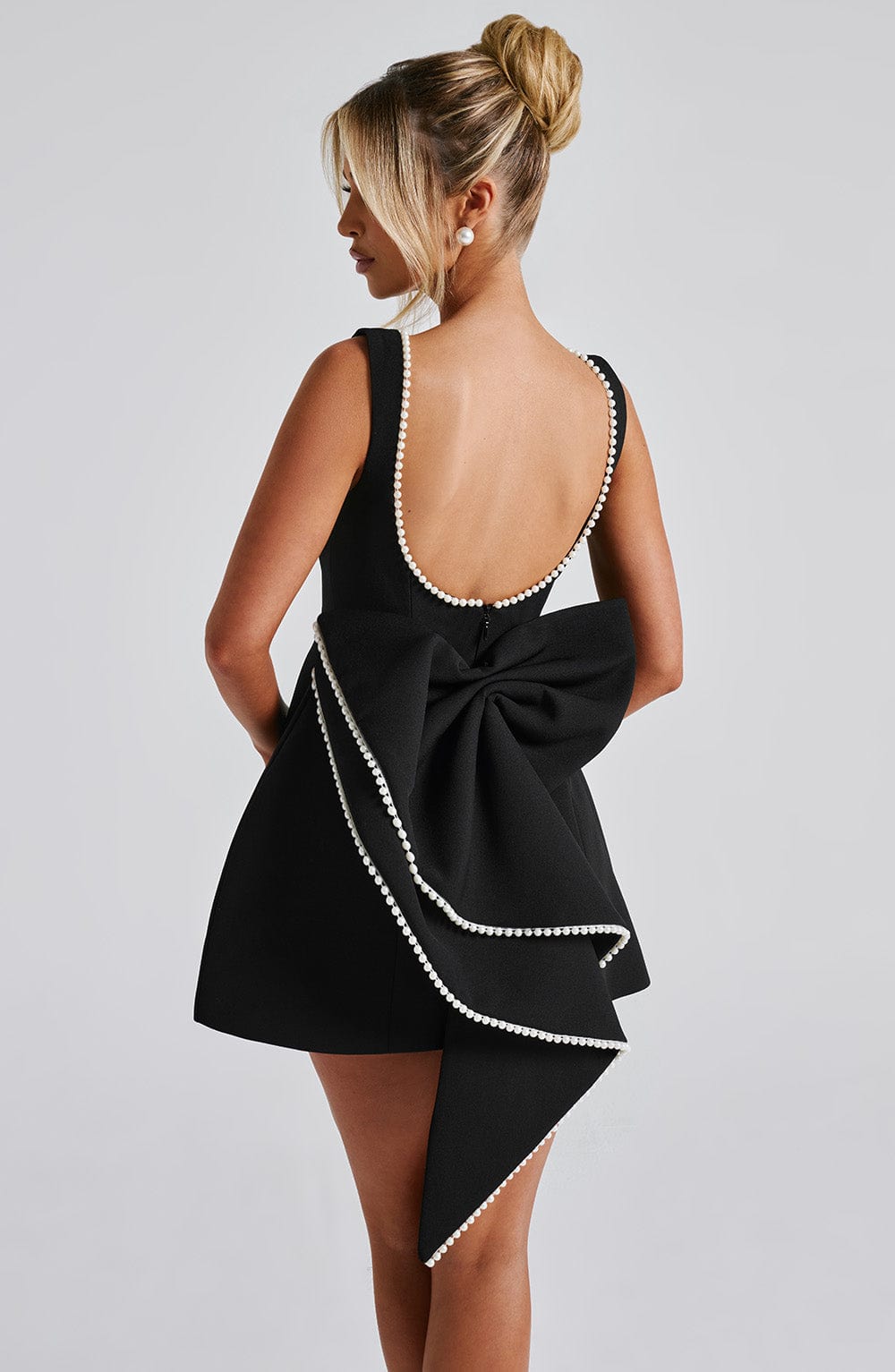 Women's Fashionable Structured Mini Wedding Guest Dress for Special Events