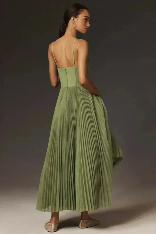 Women's Striking Elegant Flowing Pleated Fit and Flare Midi Dress