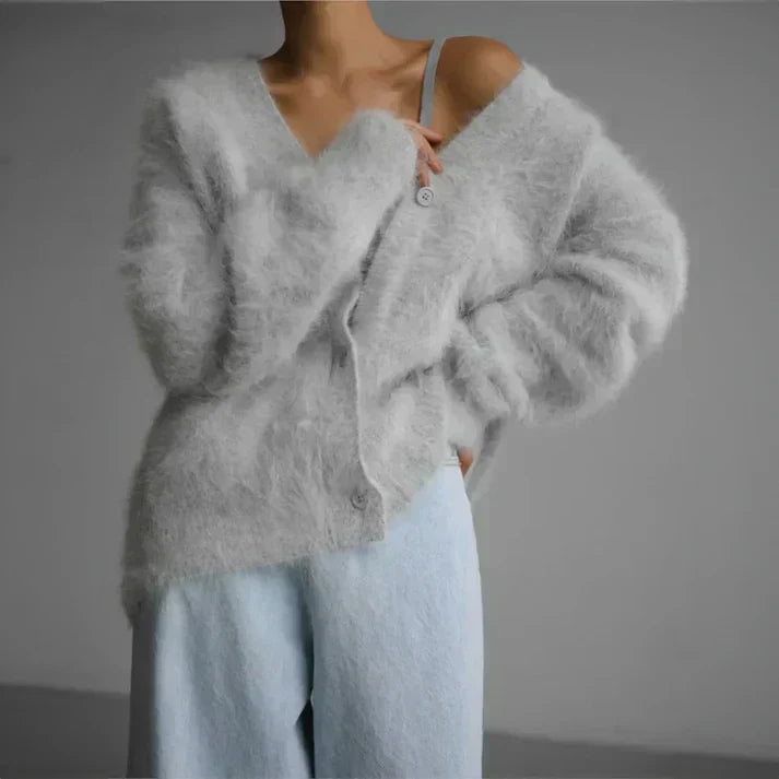 Women's Timeless Elegance Cashmere Loose-Fit Button Jumper